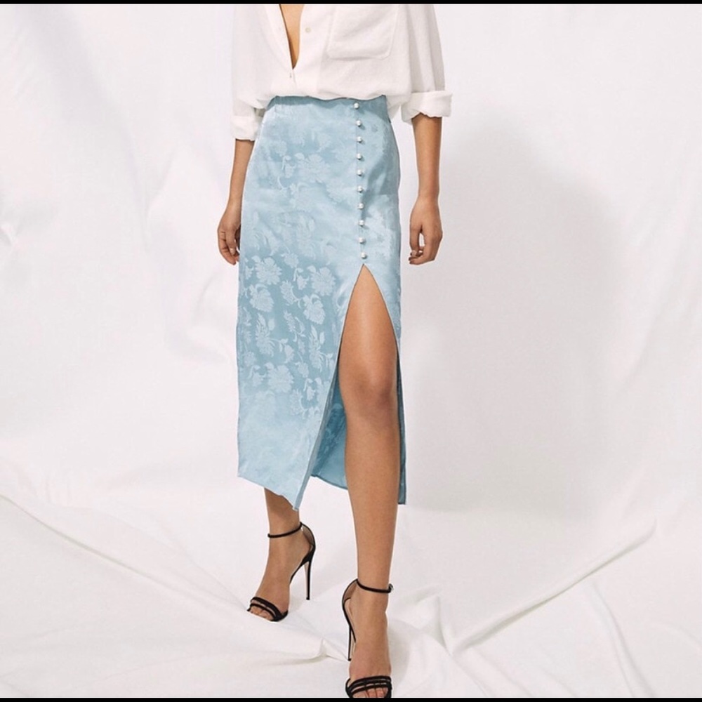 Aritzia Wilfred Baroque Skirt with pearl details